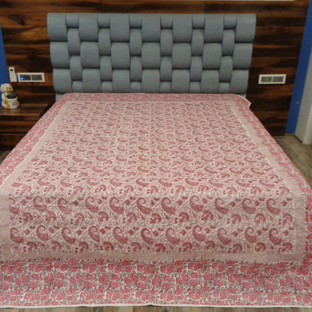 COTTON ALL OVER PRINTED BED QUILTS FOR DECOR HOME