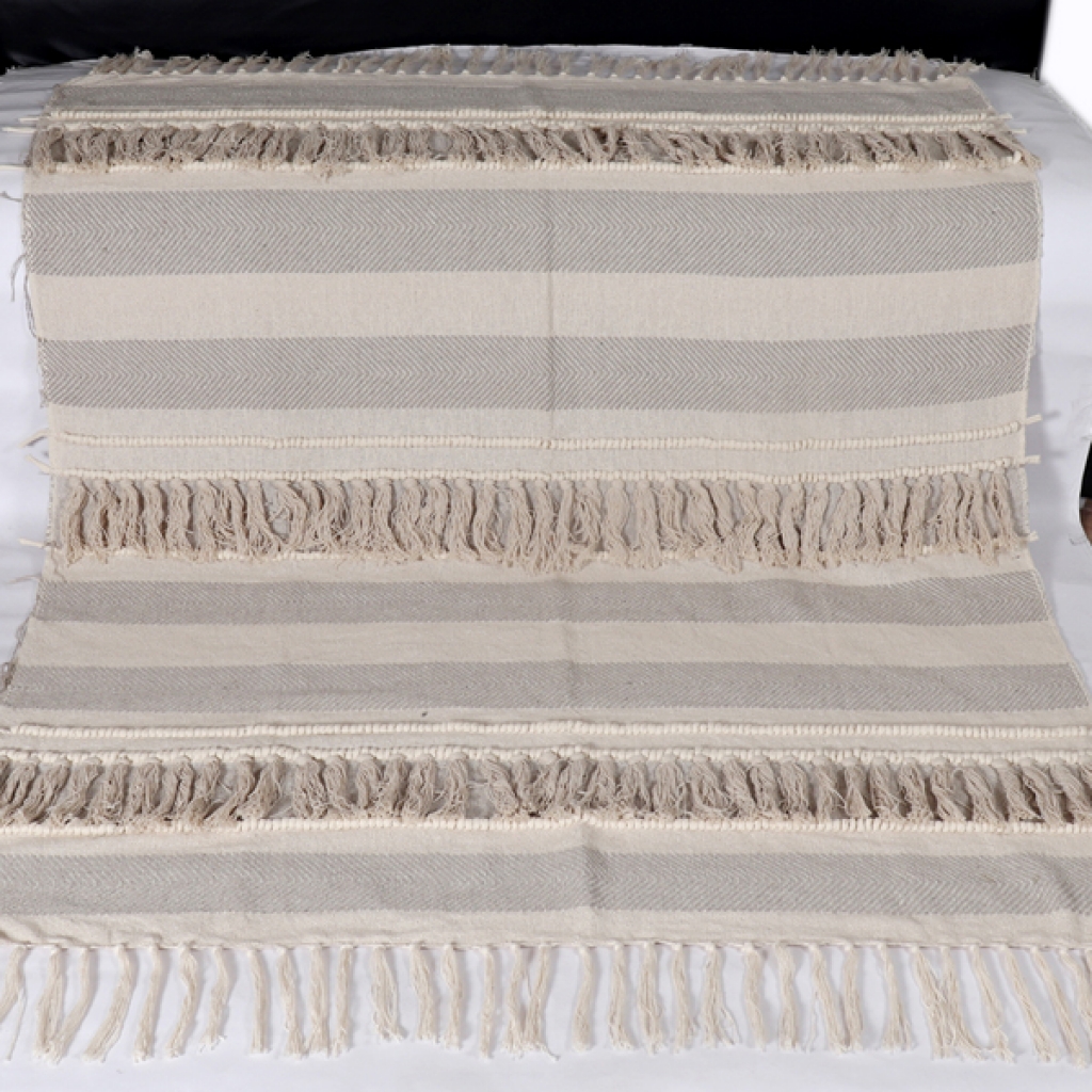 COTTON EMBROIDERY FANCY THROWS