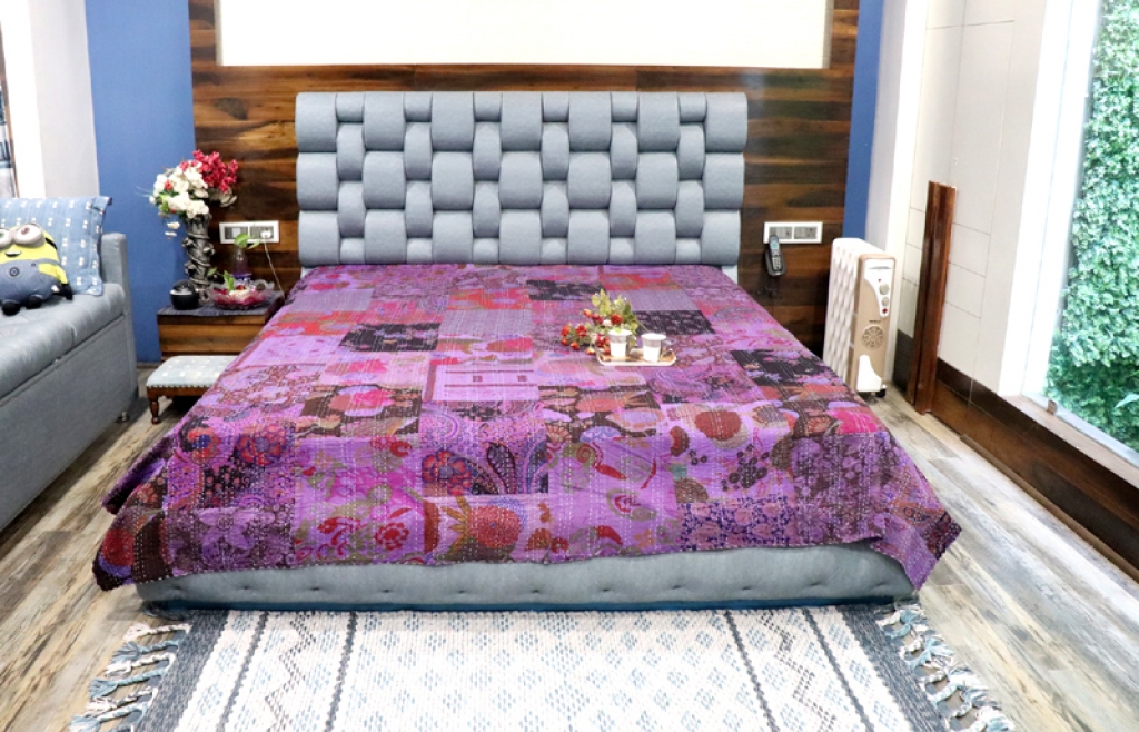 COTTON SCREEN PATCH PRINT KANTHA BED COVER FOR ALL-SEASON